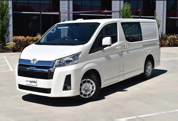 HIACE CAR